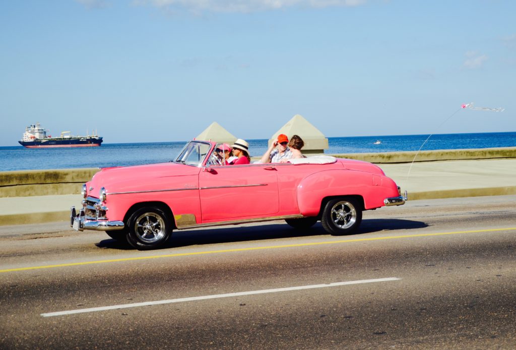 Vieilles voitures américaines à Cuba