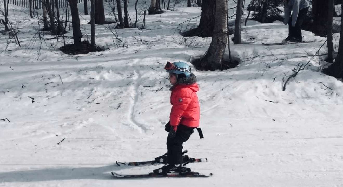 Conseil] Comment choisir le matériel de ski pour enfants ? skis